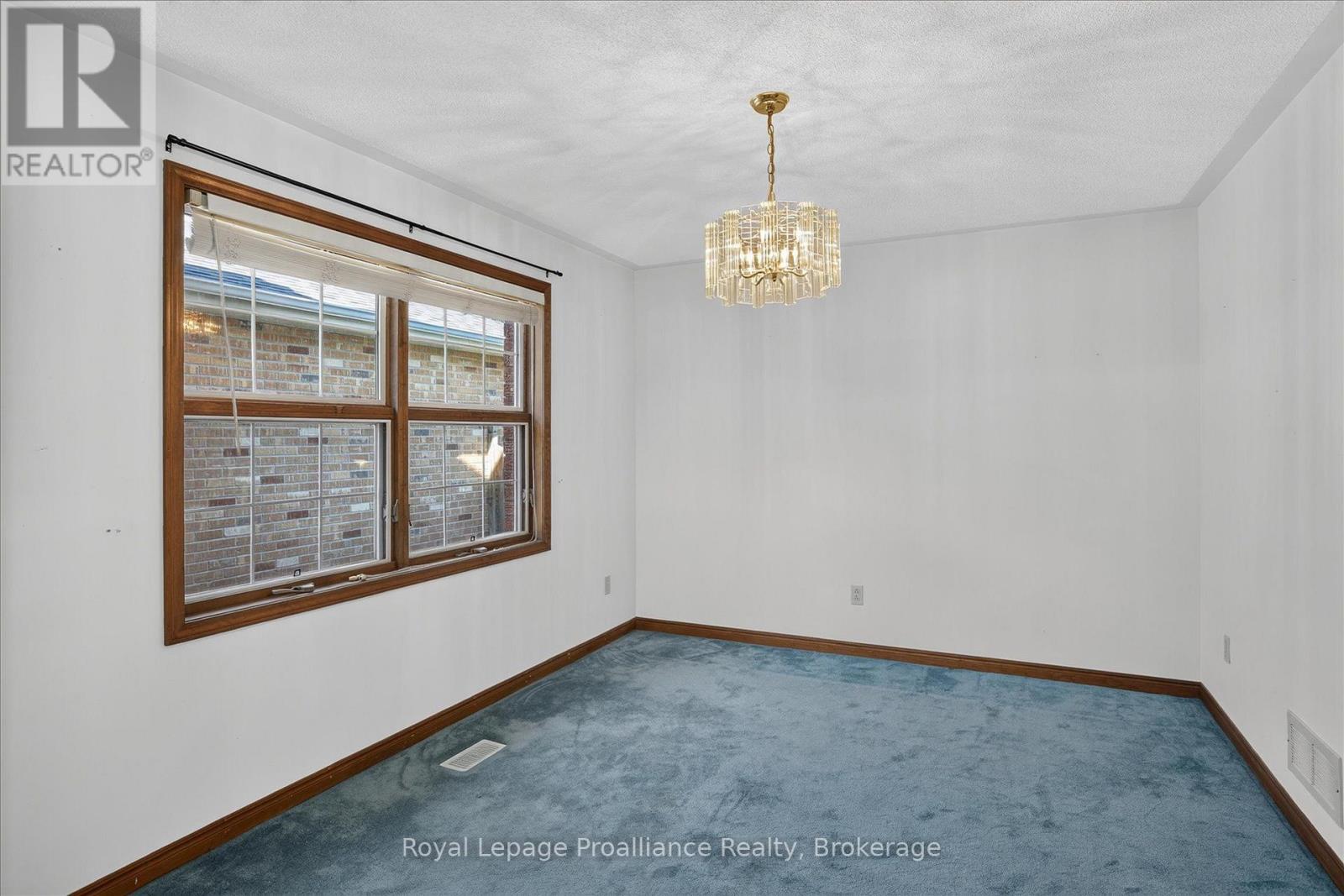 1664 Forster Avenue, Peterborough, Ontario  K9K 2G6 - Photo 11 - X13736310