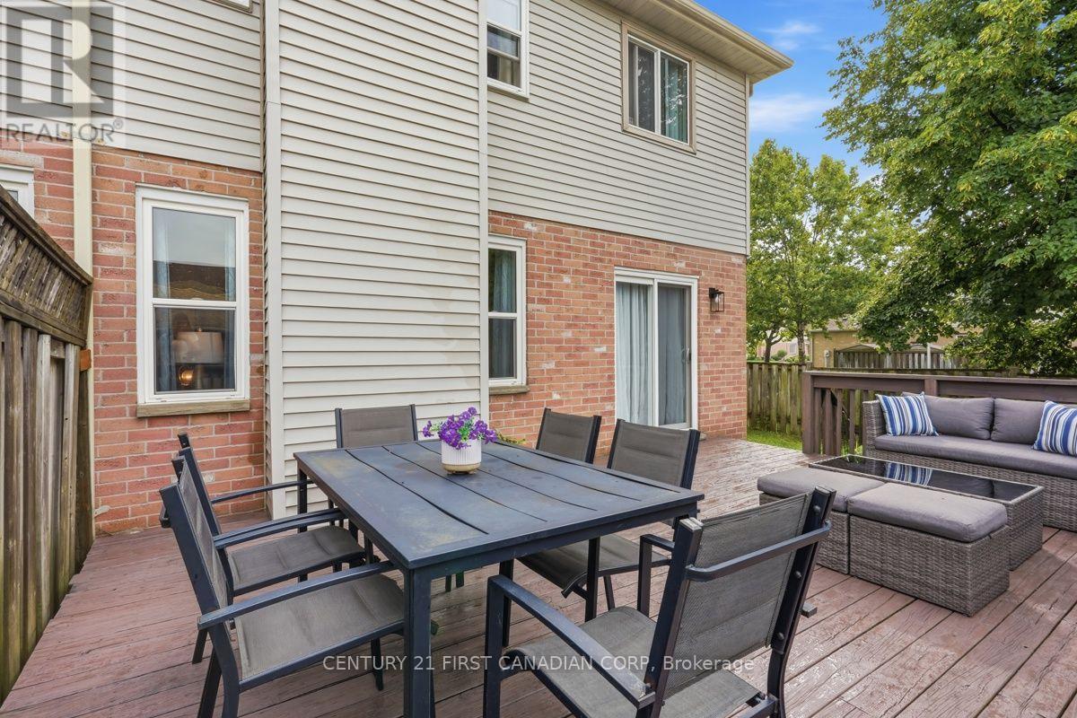 242 Martinet Avenue, London East, Ontario  N5V 4B2 - Photo 36 - X13736066