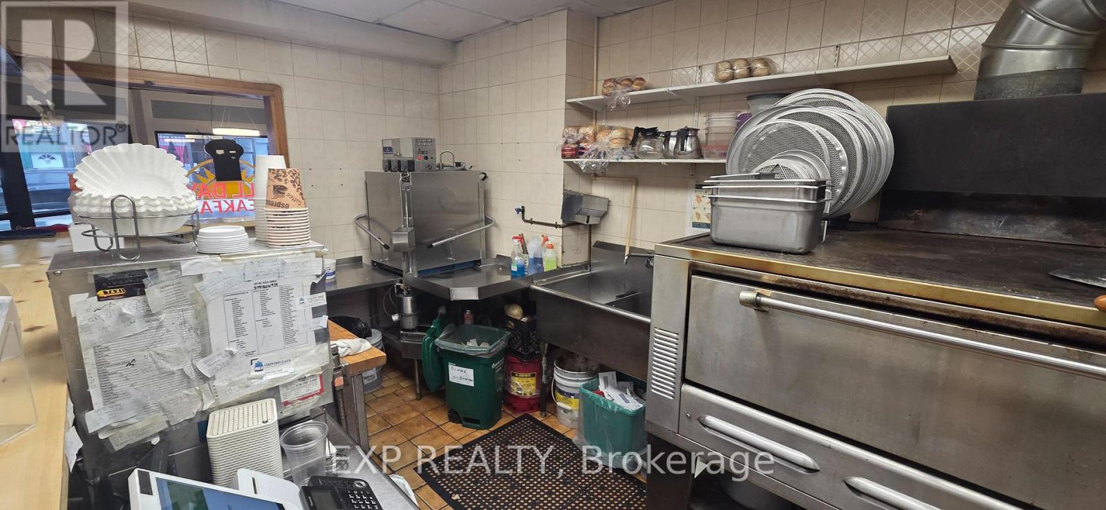 510 Dundas Street, Woodstock, Ontario  N4S 1C5 - Photo 8 - X13736094