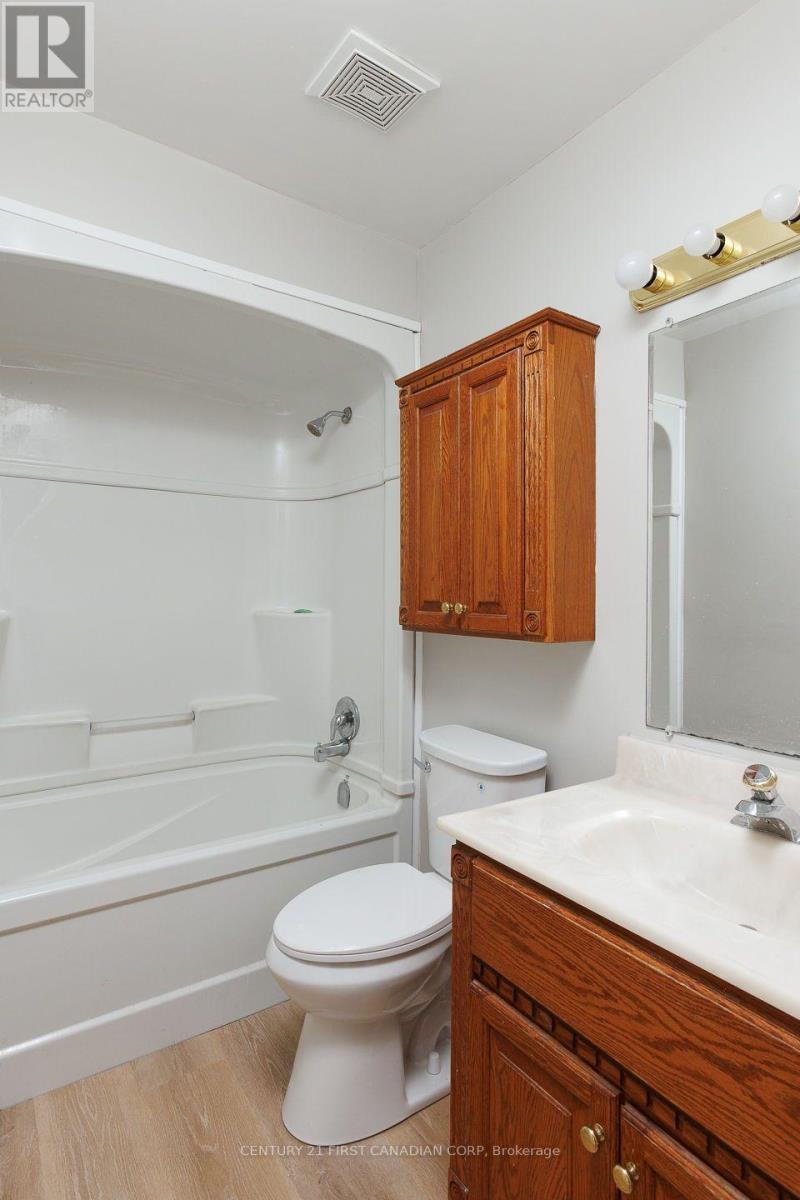 16 - 40 Fairfax Court, London North, Ontario  N6G 3Y3 - Photo 26 - X13736240