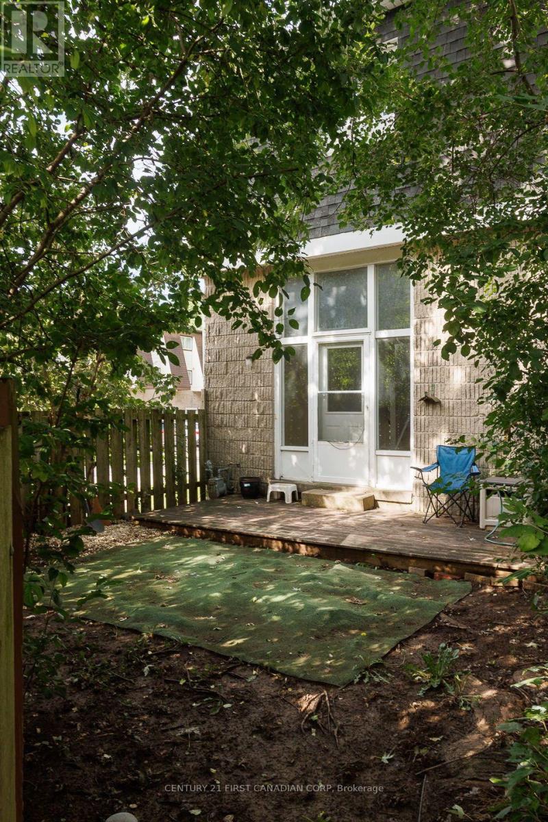 16 - 40 Fairfax Court, London North, Ontario  N6G 3Y3 - Photo 33 - X13736240