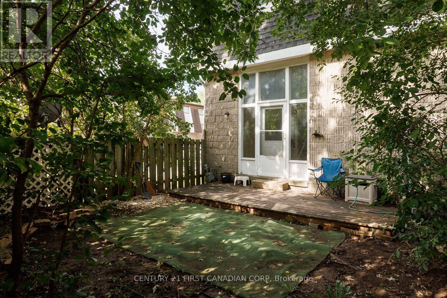 16 - 40 Fairfax Court, London North, Ontario  N6G 3Y3 - Photo 34 - X13736240