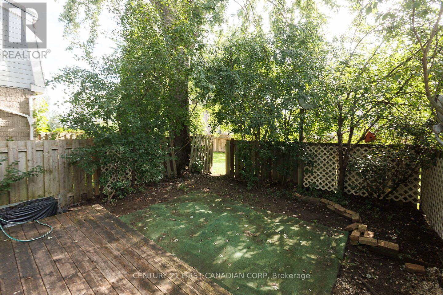 16 - 40 Fairfax Court, London North, Ontario  N6G 3Y3 - Photo 35 - X13736240