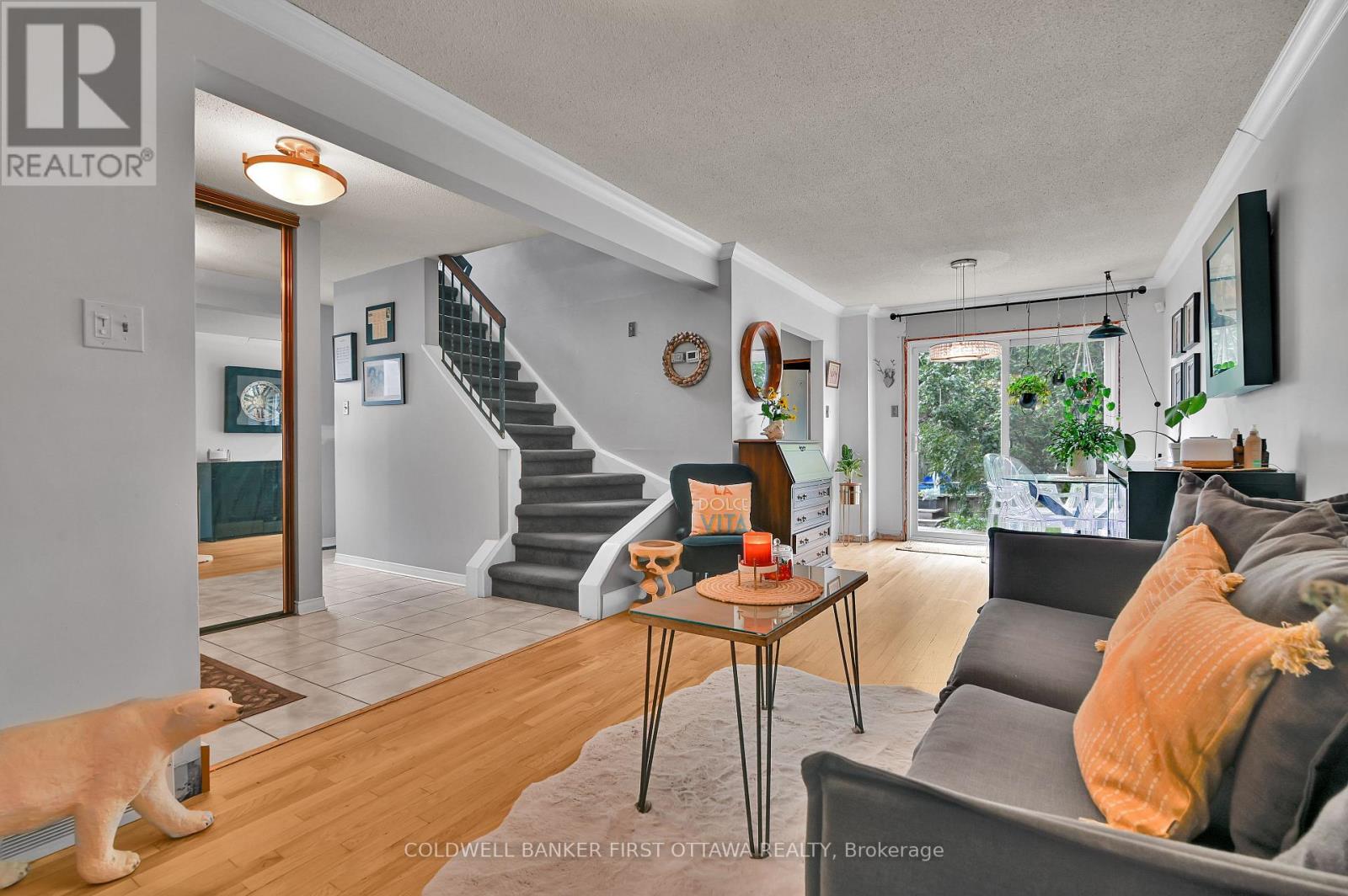 2153 East Acres Road, Ottawa, Ontario  K1J 9A6 - Photo 6 - X13736212