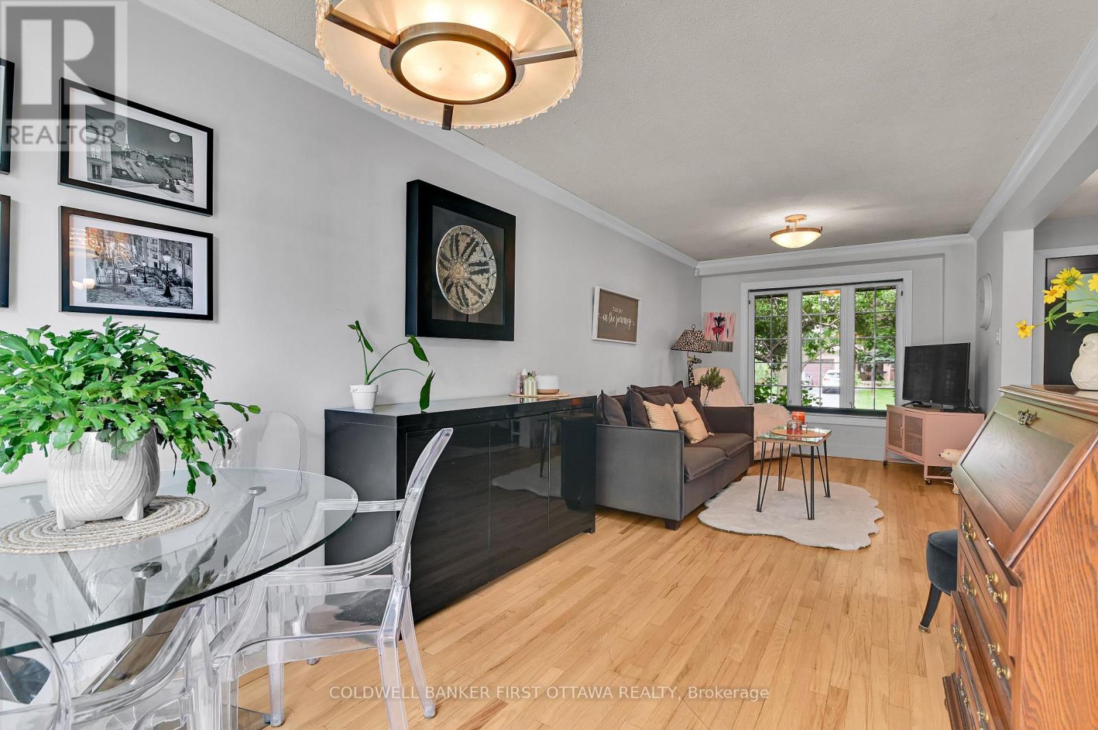 2153 East Acres Road, Ottawa, Ontario  K1J 9A6 - Photo 8 - X13736212