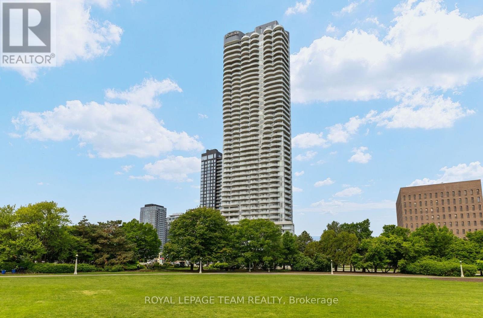 901 - 805 Carling Avenue, Ottawa, Ontario  K1S 5W9 - Photo 2 - X13736242
