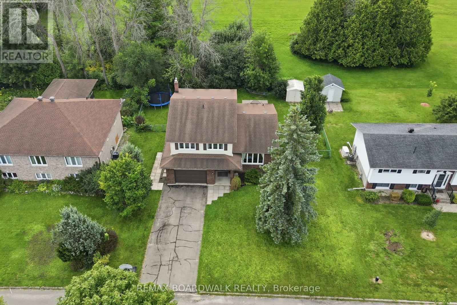 8 Jessie Drive, Perth, Ontario K7H 3J1 - Photo 38 - X13736288