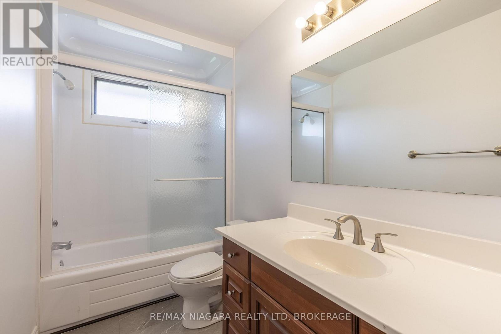29 Granada Drive, St. Catharines, Ontario  L2N 2S4 - Photo 15 - X13736254