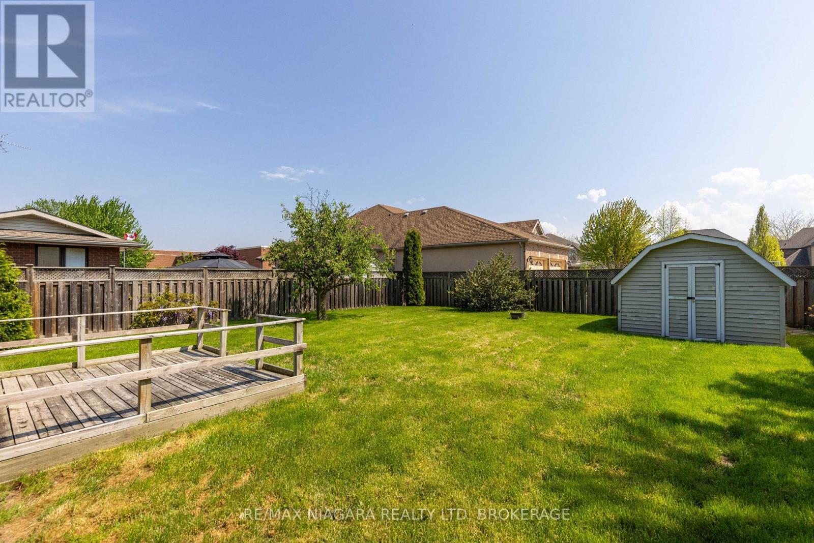 29 Granada Drive, St. Catharines, Ontario  L2N 2S4 - Photo 4 - X13736254