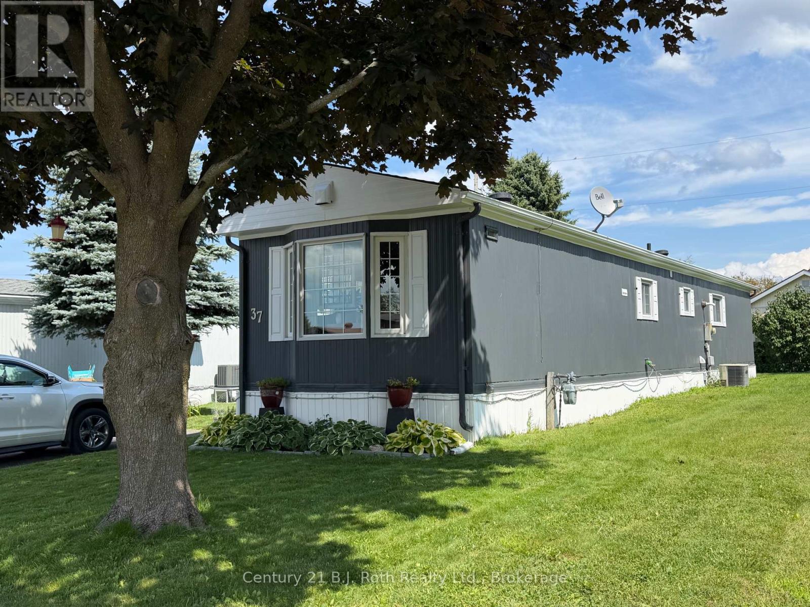 37 Berts Road, Midland, Ontario  L4R 5B5 - Photo 1 - S13038490