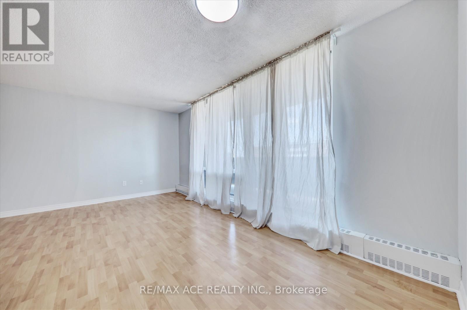 1204 - 1250 Bridletowne Circle, Toronto, Ontario  M1W 2V1 - Photo 18 - E13736024