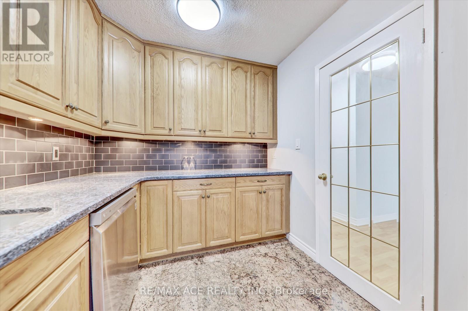 1204 - 1250 Bridletowne Circle, Toronto, Ontario  M1W 2V1 - Photo 21 - E13736024
