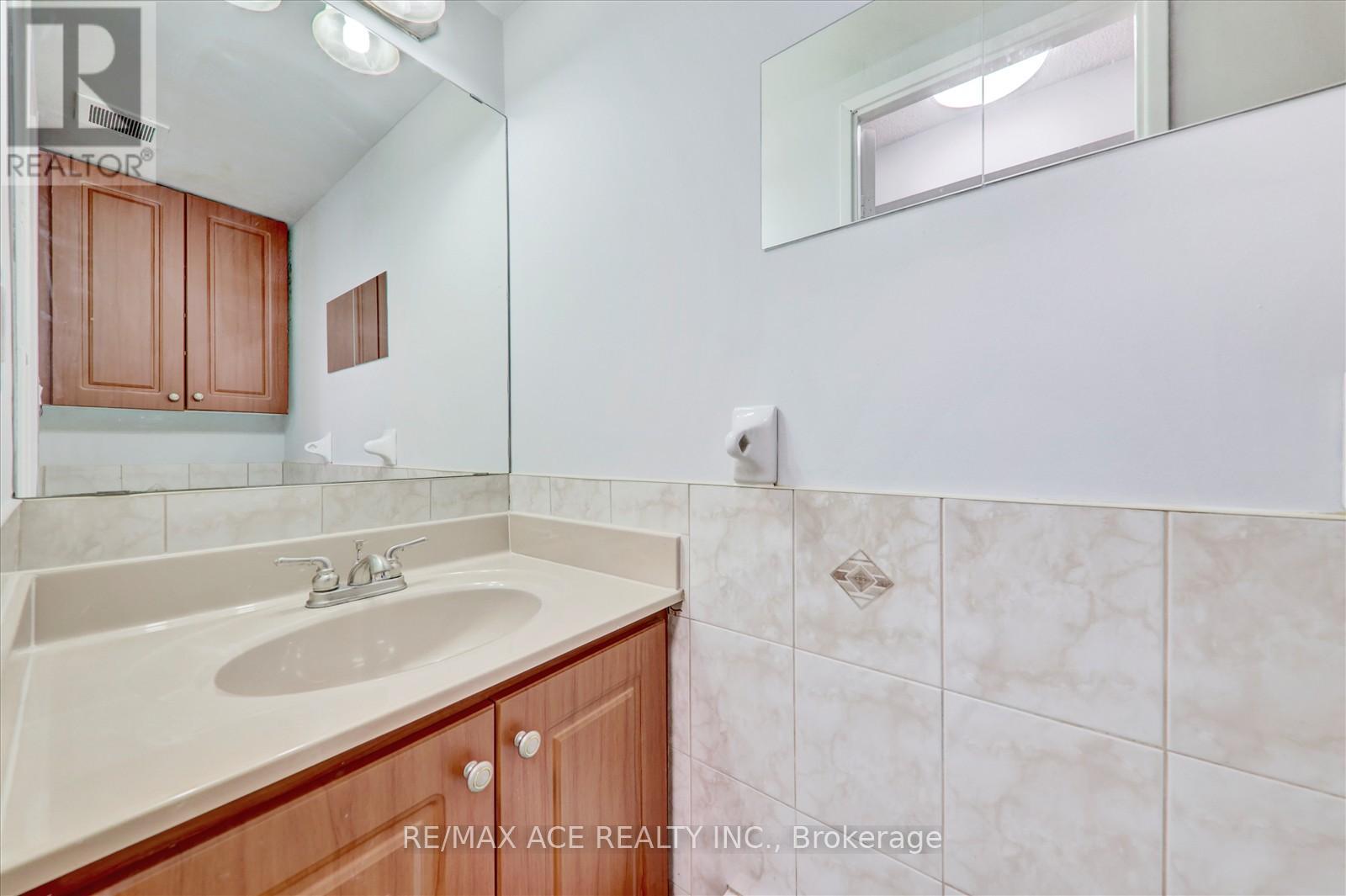 1204 - 1250 Bridletowne Circle, Toronto, Ontario  M1W 2V1 - Photo 31 - E13736024