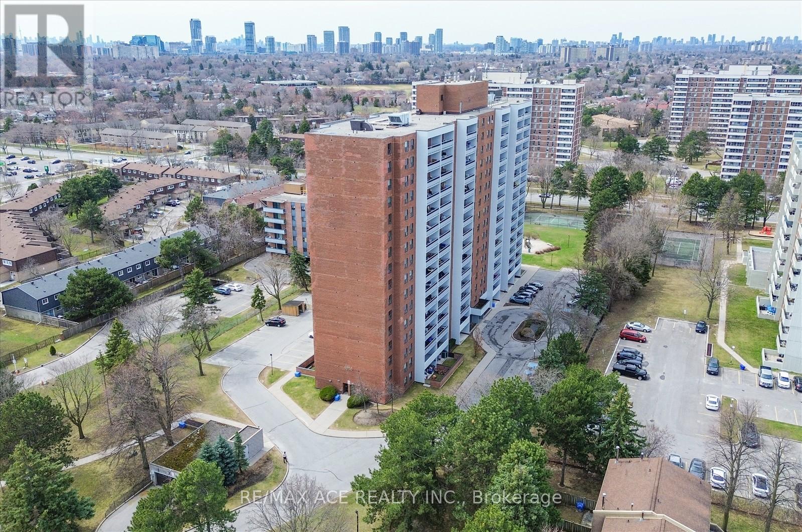 1204 - 1250 Bridletowne Circle, Toronto, Ontario  M1W 2V1 - Photo 4 - E13736024