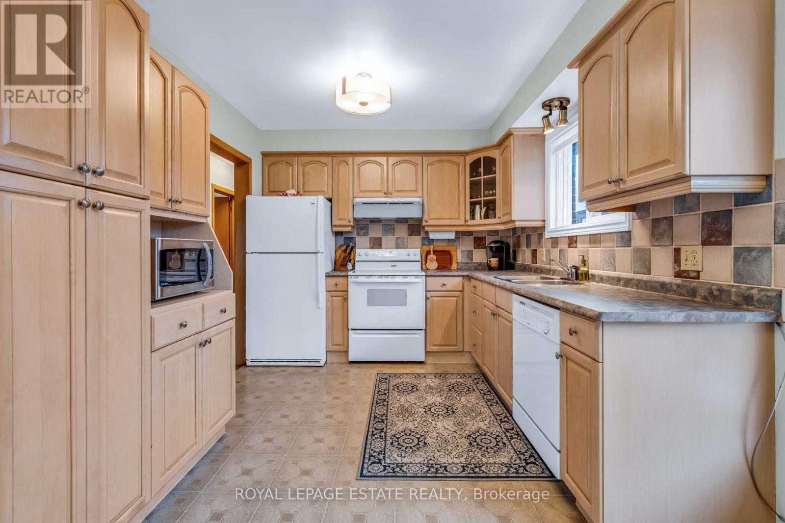 252 Brimorton Road, Toronto, Ontario  M1H 2E1 - Photo 10 - E13736100
