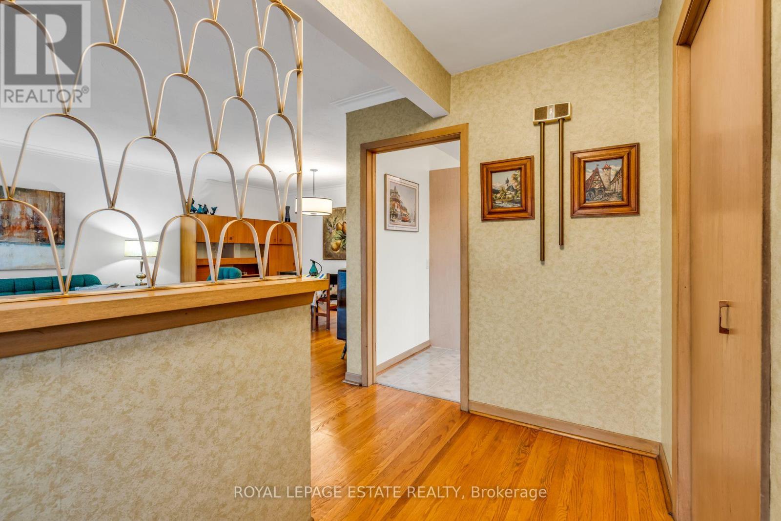 252 Brimorton Road, Toronto, Ontario  M1H 2E1 - Photo 3 - E13736100