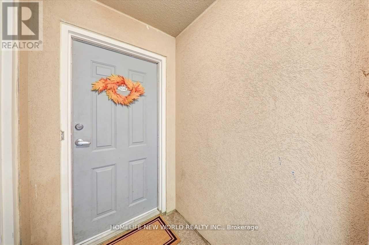 204 - 35 Strangford Lane, Toronto, Ontario M1L 0E5 - Photo 3 - E13736320