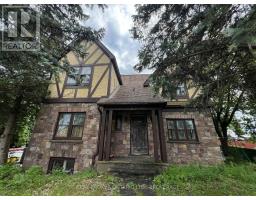 320 2ND STREET E, Cornwall, Ontario
