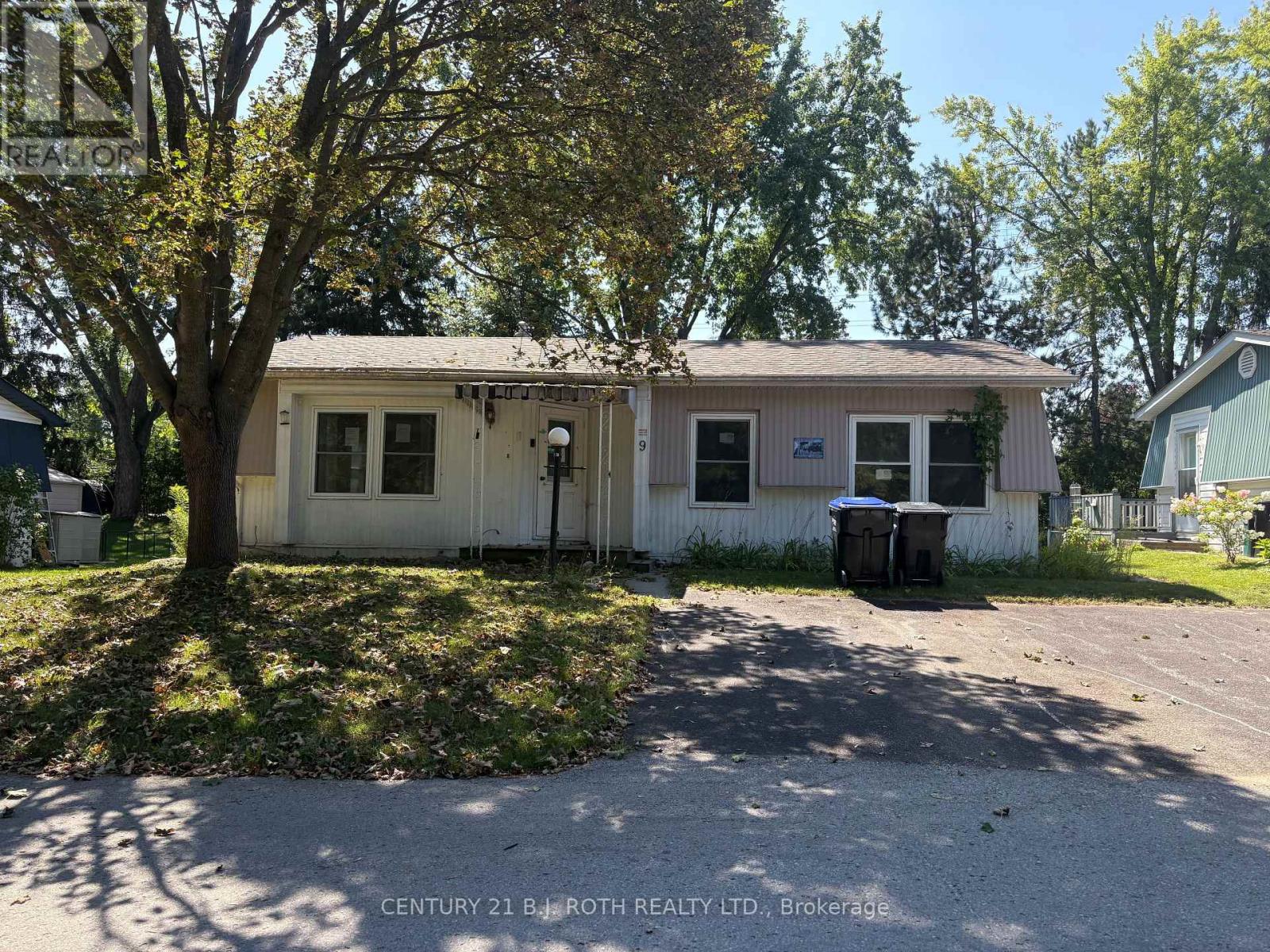 9 Cherrywood Lane, Innisfil, Ontario  L9S 1N3 - Photo 2 - N13736000
