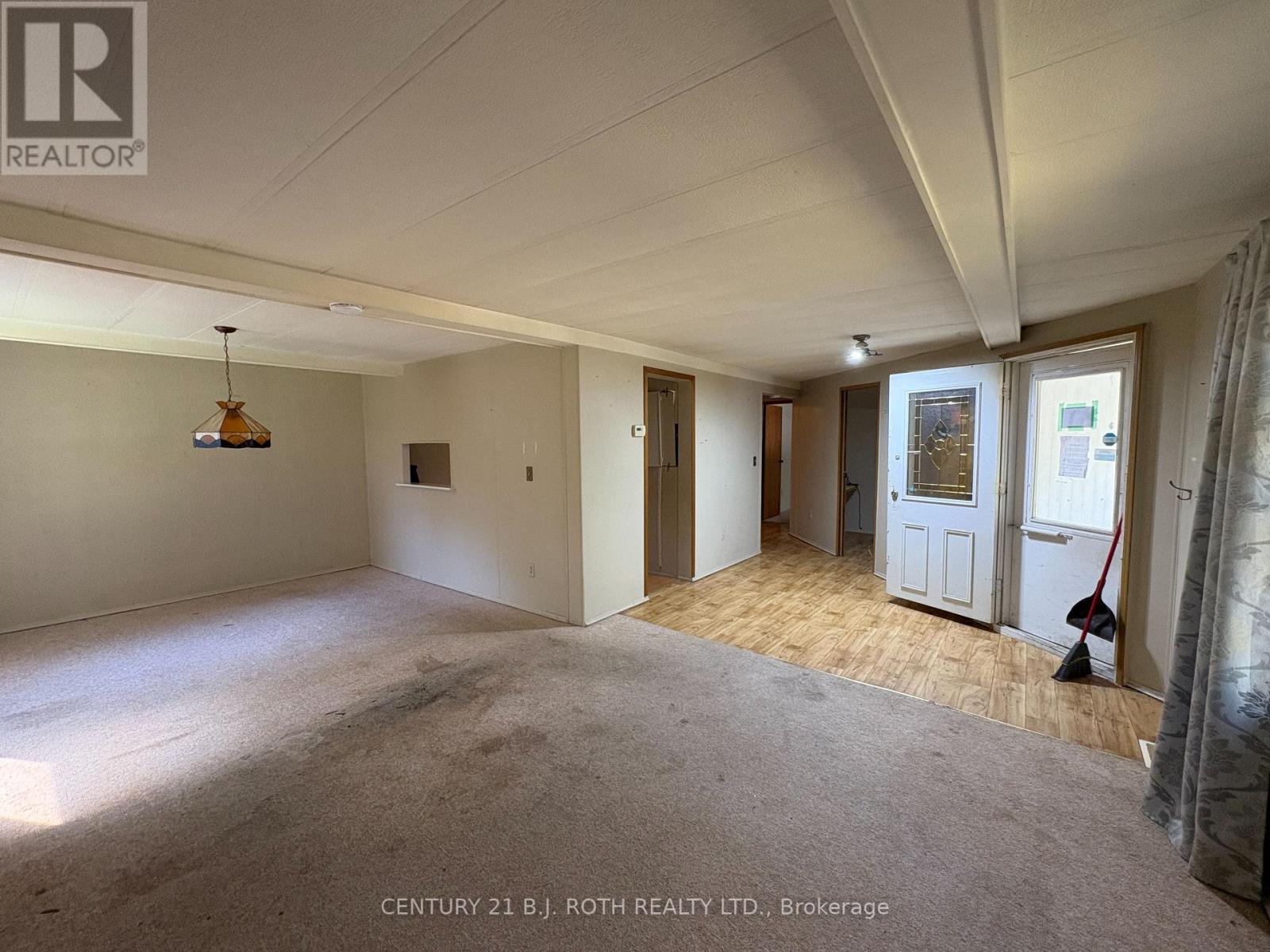 9 Cherrywood Lane, Innisfil, Ontario  L9S 1N3 - Photo 6 - N13736000