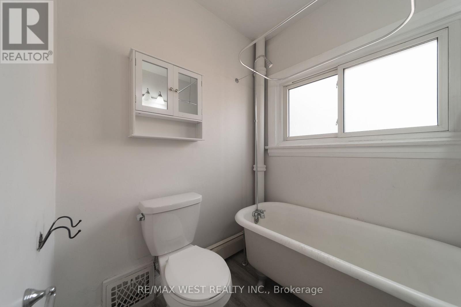 7826 Yonge Street, Innisfil, Ontario  L9S 1L4 - Photo 12 - N13736082