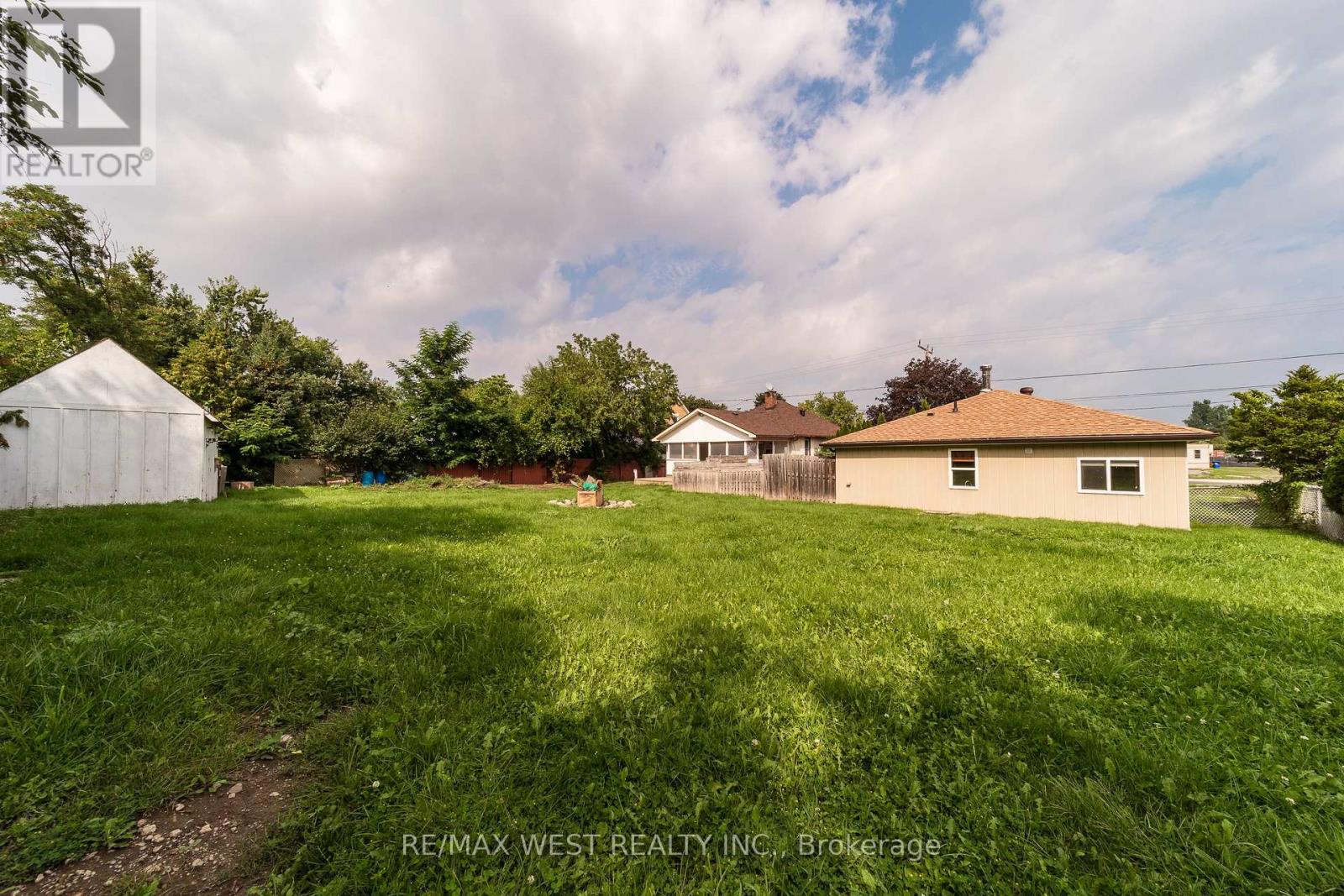 7826 Yonge Street, Innisfil, Ontario  L9S 1L4 - Photo 23 - N13736082