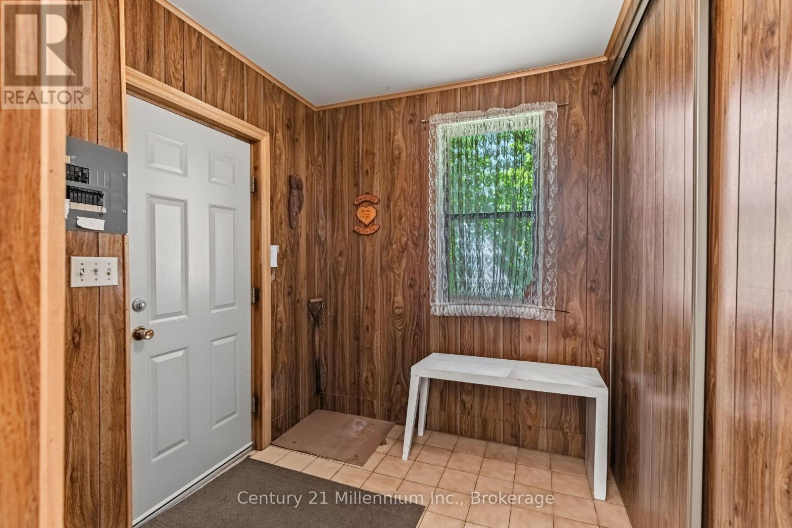 425005 Irish Lake Road, Grey Highlands, Ontario  N0C 1H0 - Photo 17 - X13736010