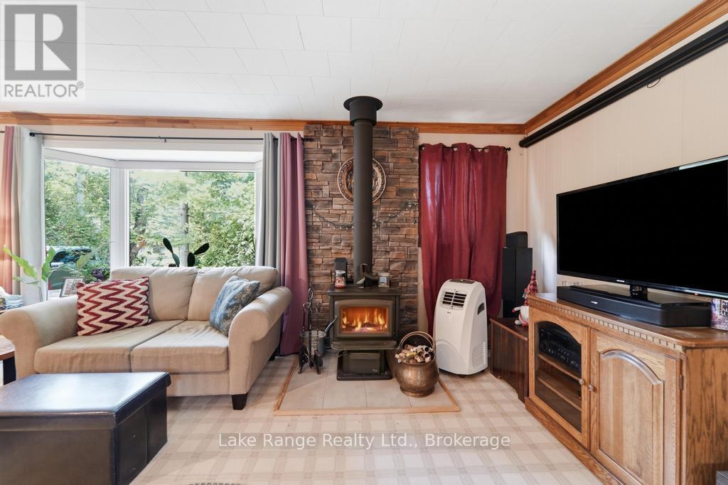 536 Alfred Street, Huron-Kinloss, Ontario  N0G 2R0 - Photo 11 - X13736216