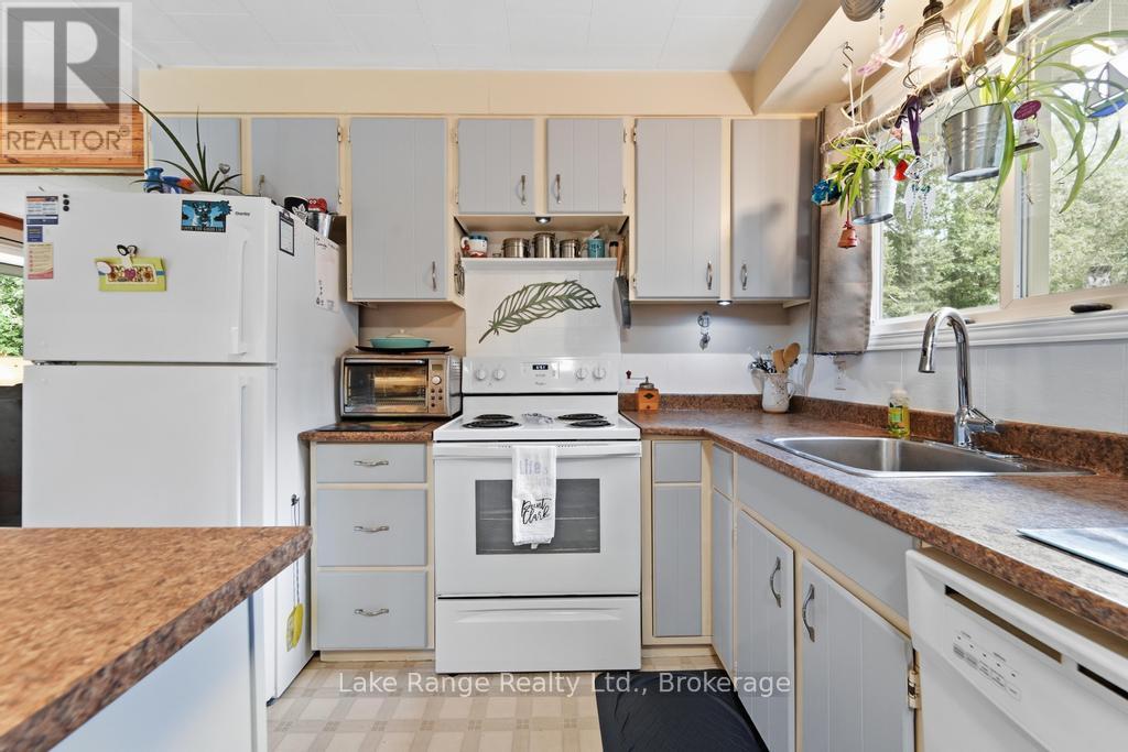 536 Alfred Street, Huron-Kinloss, Ontario  N0G 2R0 - Photo 6 - X13736216