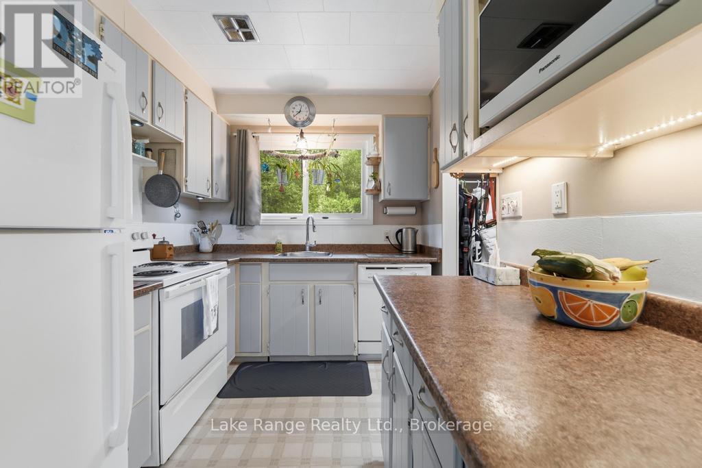 536 Alfred Street, Huron-Kinloss, Ontario  N0G 2R0 - Photo 7 - X13736216