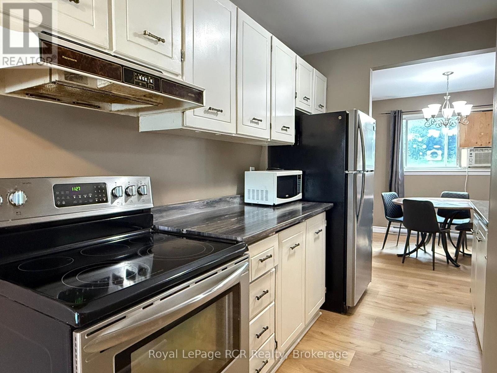 74 Laurie Crescent, Owen Sound, Ontario N4K 6C3 - Photo 5 - X13736224