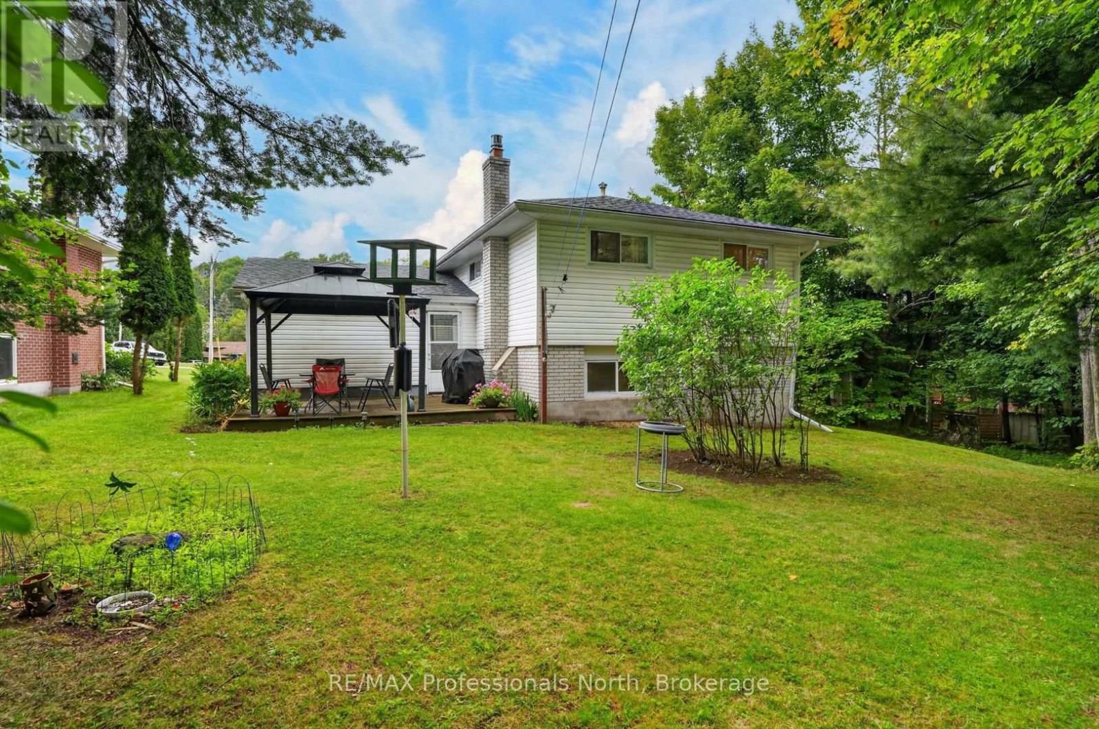 12 Anthony Court, Huntsville, Ontario  P1H 1T2 - Photo 3 - X13736328
