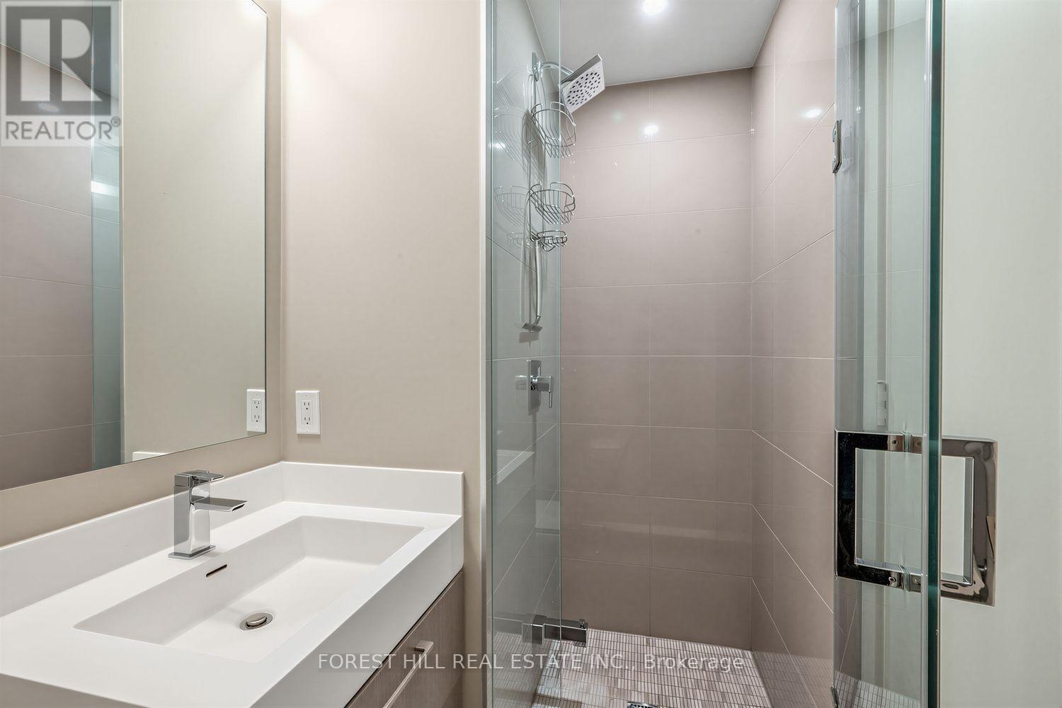 3705 - 1 Yorkville Avenue, Toronto, Ontario  M4W 1L1 - Photo 23 - C13728920