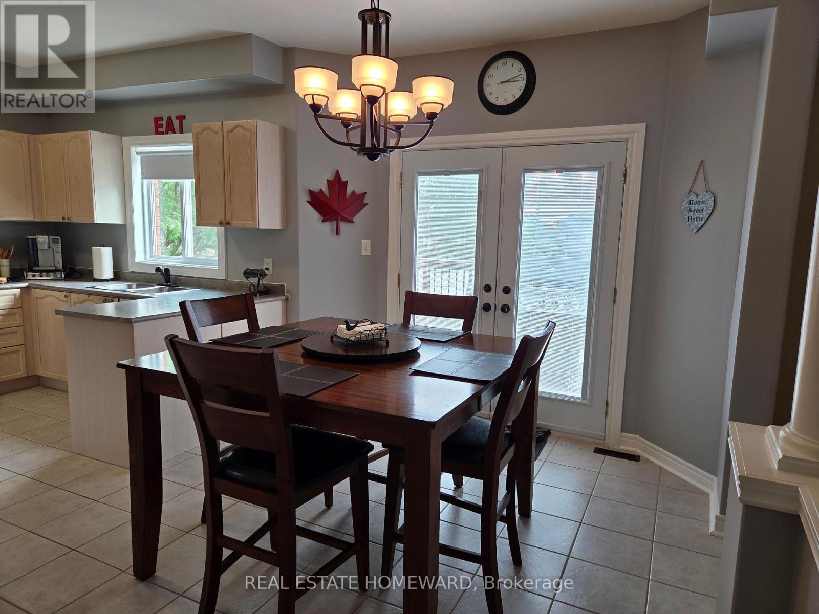 139 Birkhall Place, Barrie (Innis-Shore), Ontario  L4N 0K7 - Photo 7 - S13736144