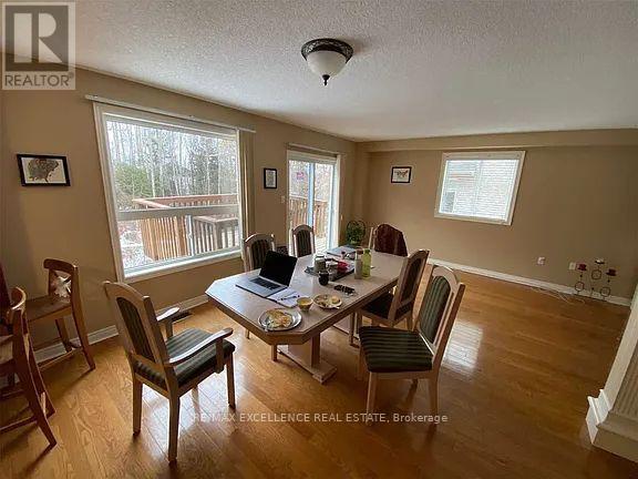 35 Mckenzie Crescent, Barrie (Ardagh), Ontario  L4N 0A9 - Photo 3 - S13736330