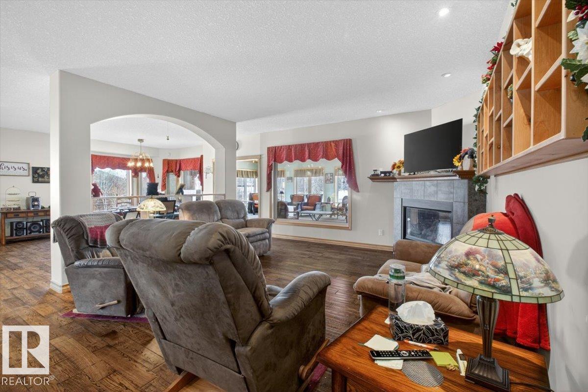 57 LONGVIEW DR