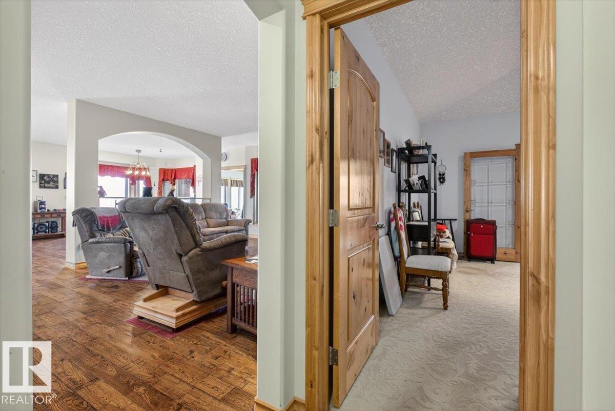 57 LONGVIEW DR