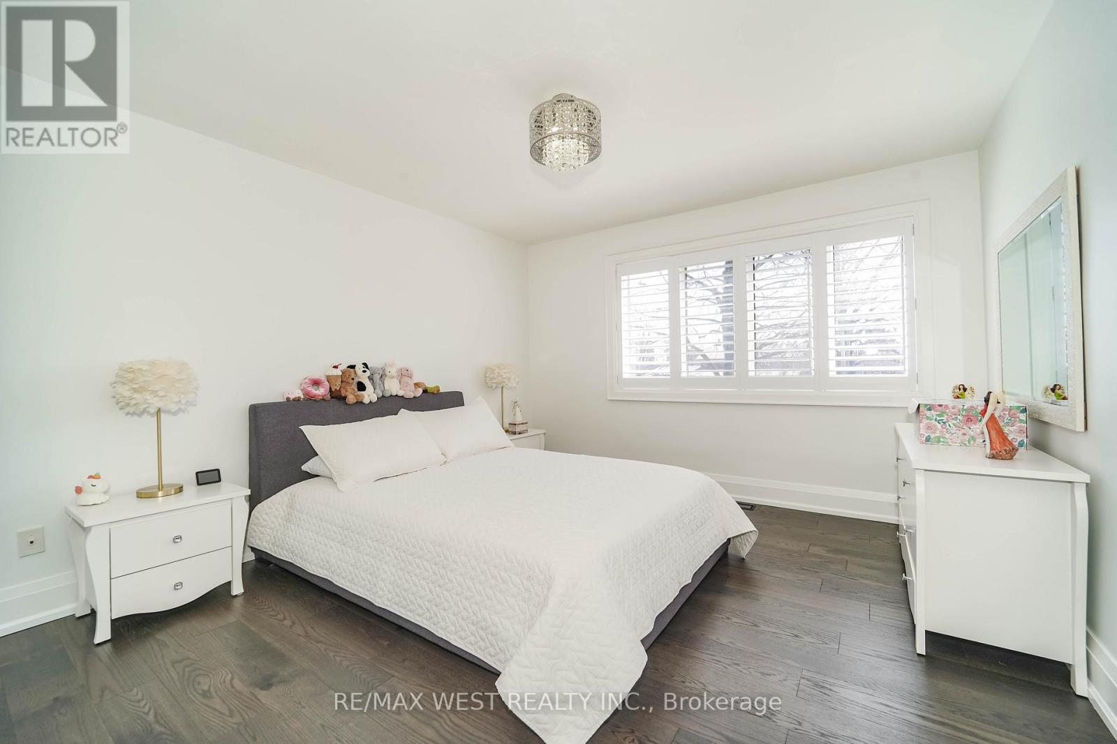 108 Poplar Heights Drive, Toronto, Ontario  M9A 4Z4 - Photo 13 - W13736072