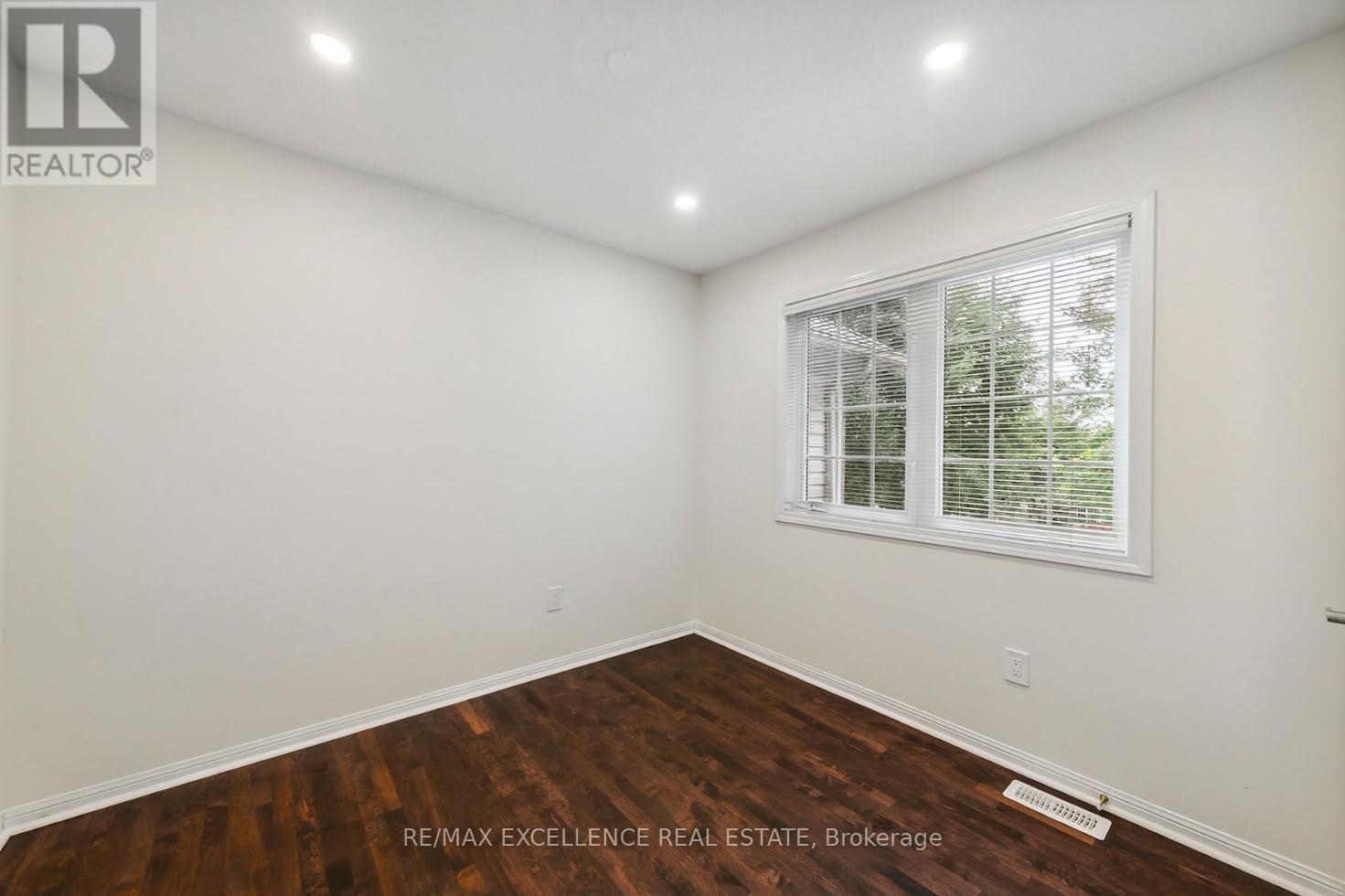 2406 Baintree Crescent, Oakville, Ontario  L6M 4X1 - Photo 10 - W13736088