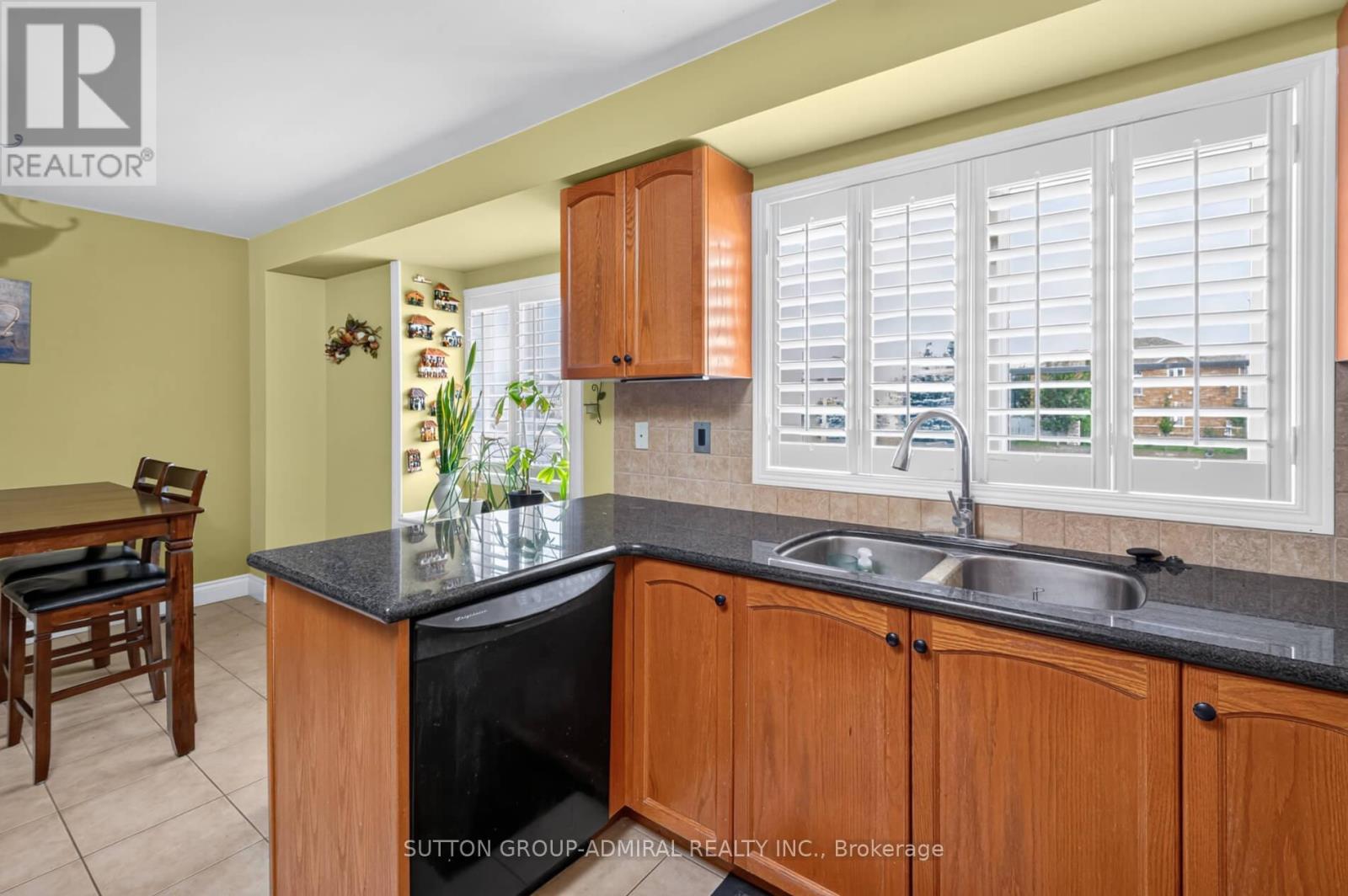 10 - 520 Novo Star Drive, Mississauga, Ontario  L5W 1X7 - Photo 18 - W13736146