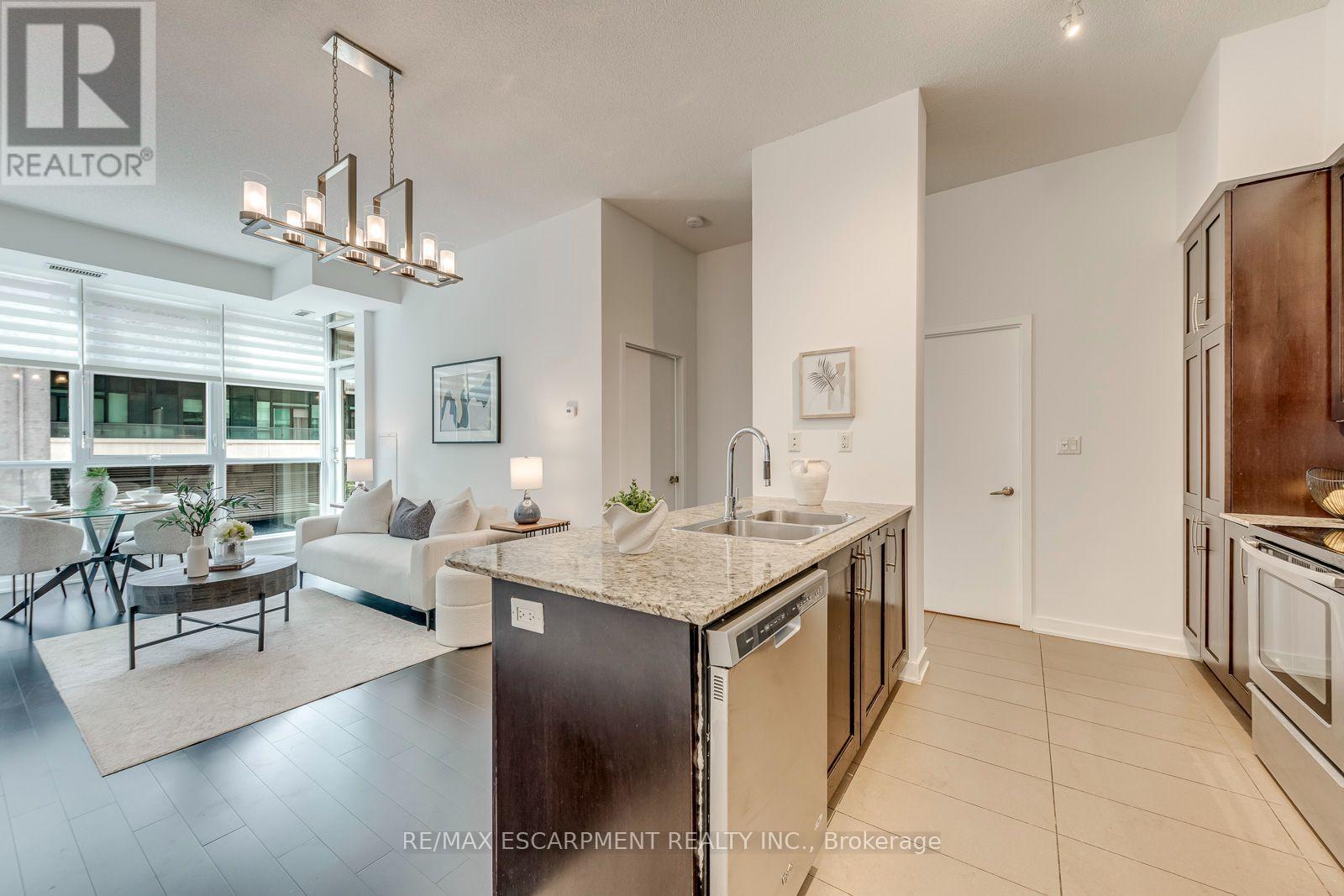 206 - 4065 Brickstone Mews, Mississauga, Ontario  L5G 0G3 - Photo 6 - W13736158