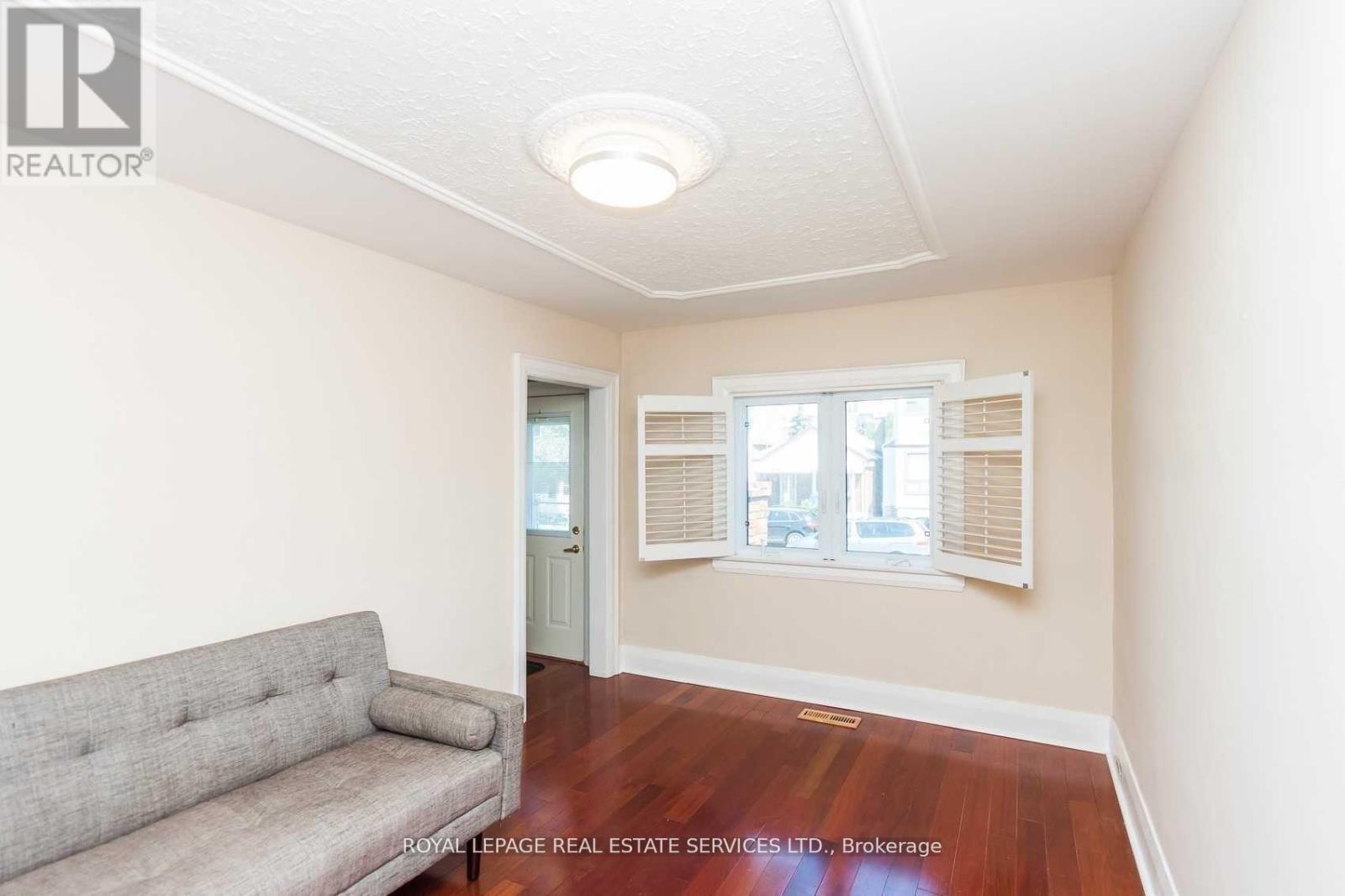 21 Belgravia Avenue, Toronto, Ontario  M6E 2M4 - Photo 2 - W13736160