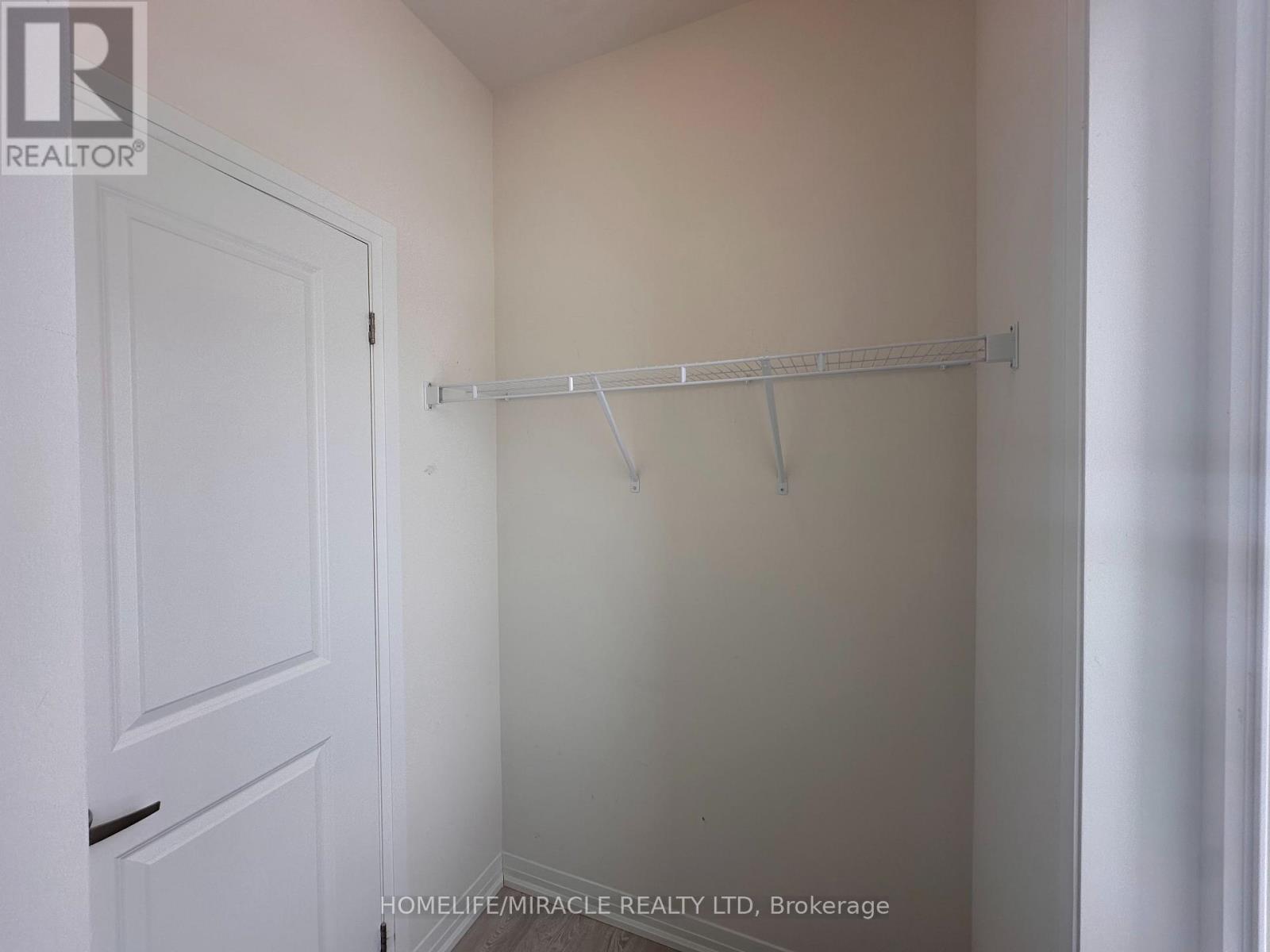 2 - 30 Skyridge Drive, Brampton, Ontario  L6P 4P3 - Photo 4 - W13736186
