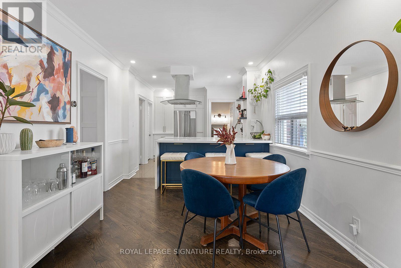 76 Foch Avenue, Toronto, Ontario  M8W 3X4 - Photo 11 - W13736280