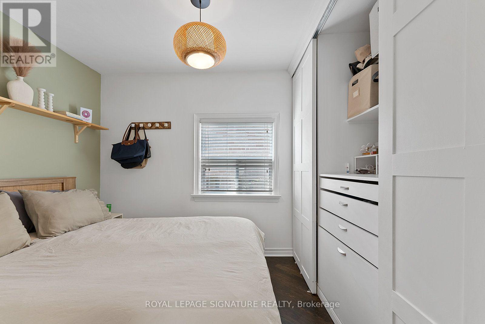 76 Foch Avenue, Toronto, Ontario  M8W 3X4 - Photo 21 - W13736280