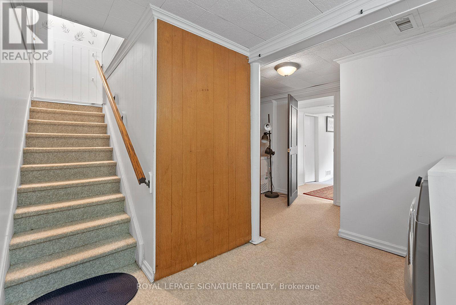 76 Foch Avenue, Toronto, Ontario  M8W 3X4 - Photo 28 - W13736280