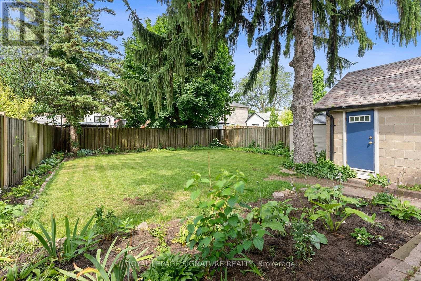 76 Foch Avenue, Toronto, Ontario  M8W 3X4 - Photo 45 - W13736280