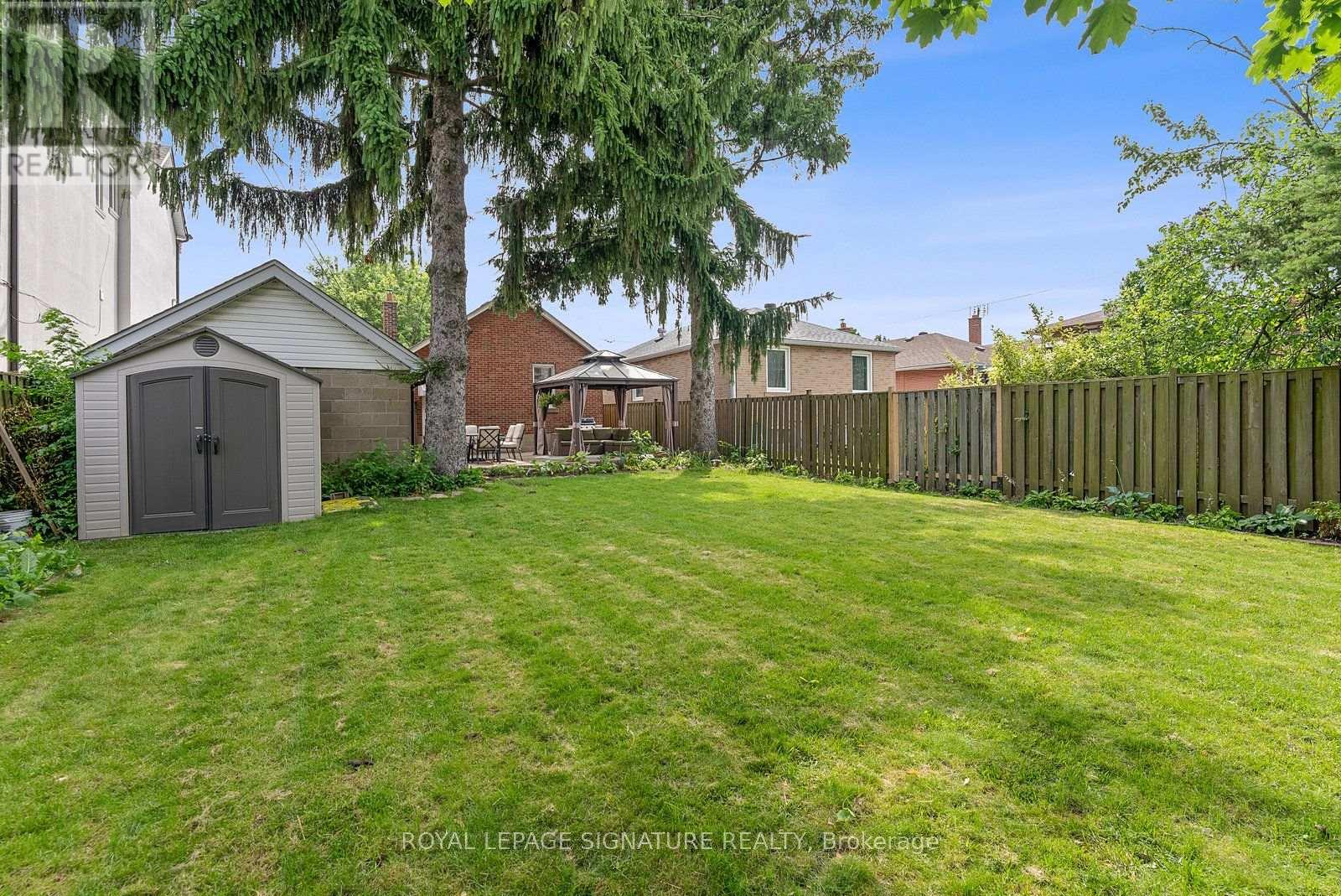 76 Foch Avenue, Toronto, Ontario  M8W 3X4 - Photo 50 - W13736280