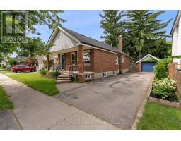 76 FOCH AVENUE, Toronto, Ontario