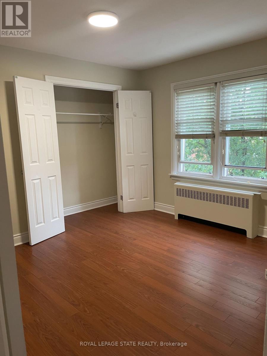 Upper - 225 East 14th Street, Hamilton, Ontario  L9A 4B7 - Photo 11 - X13736116